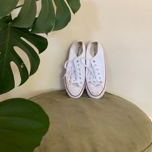 White Converse Size 8.5